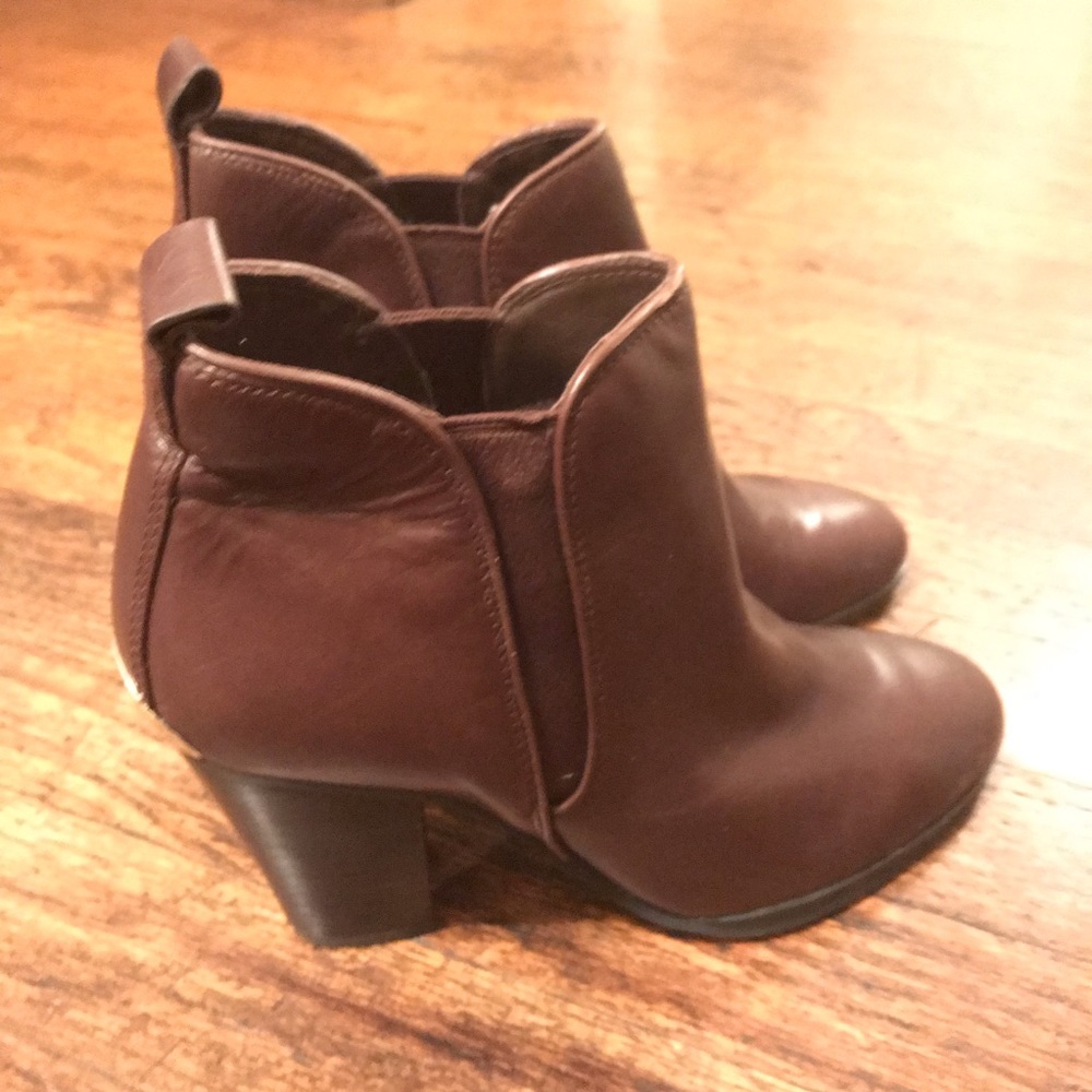 Michael Kors Women’s Booties with Heel  Size 6.5